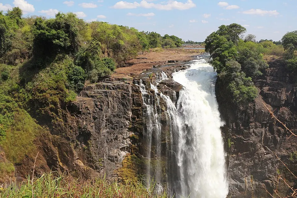 Victoria Falls, Zimbabwe 02.jpg